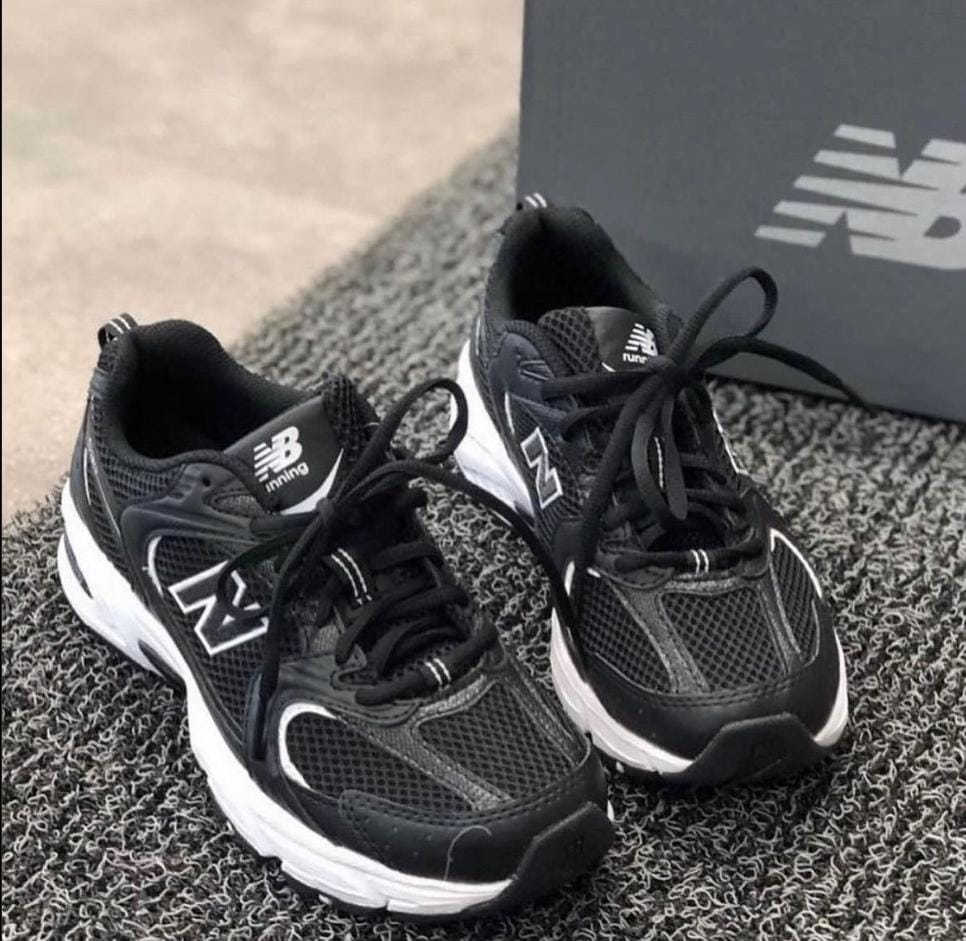 New Balance 530  Black&White